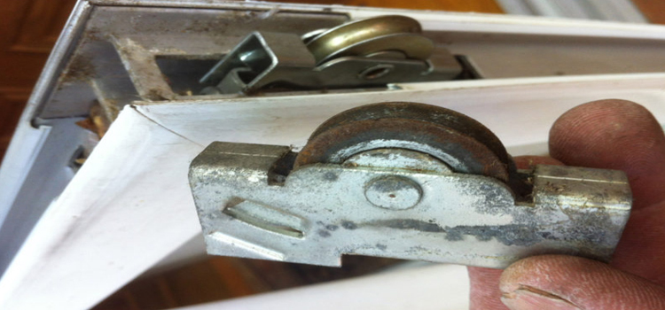 screen door roller repair in South El Monte